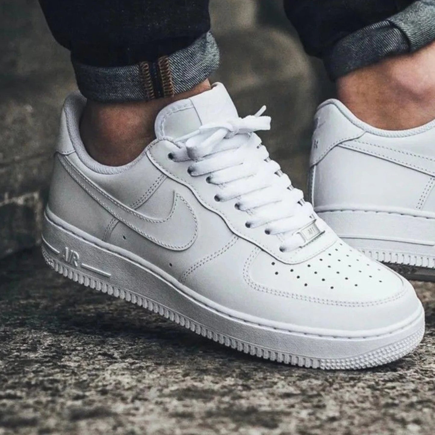 Nike Air Force 1™ - Comodidad y Estilo para Tu Día a Día!